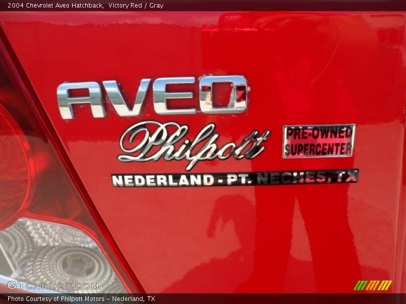 Victory Red / Gray 2004 Chevrolet Aveo Hatchback