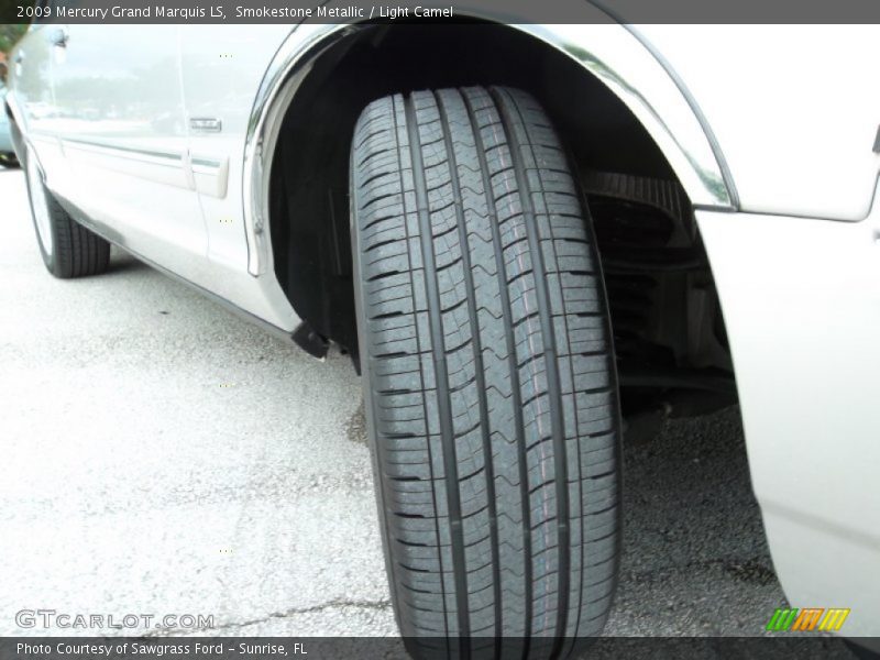 Smokestone Metallic / Light Camel 2009 Mercury Grand Marquis LS