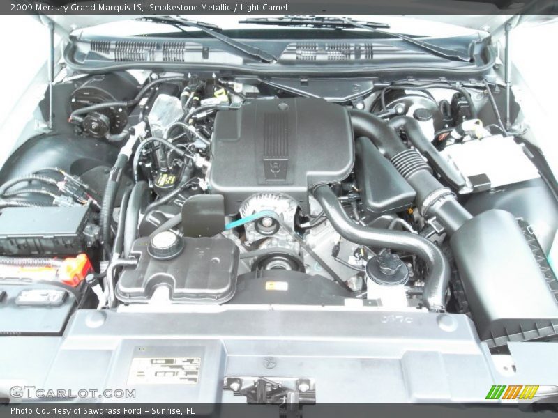 Smokestone Metallic / Light Camel 2009 Mercury Grand Marquis LS