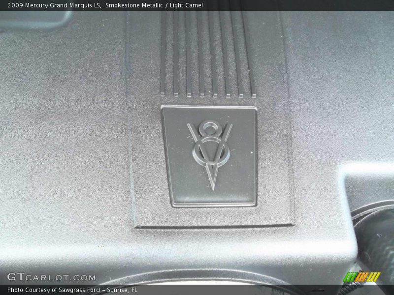 Smokestone Metallic / Light Camel 2009 Mercury Grand Marquis LS