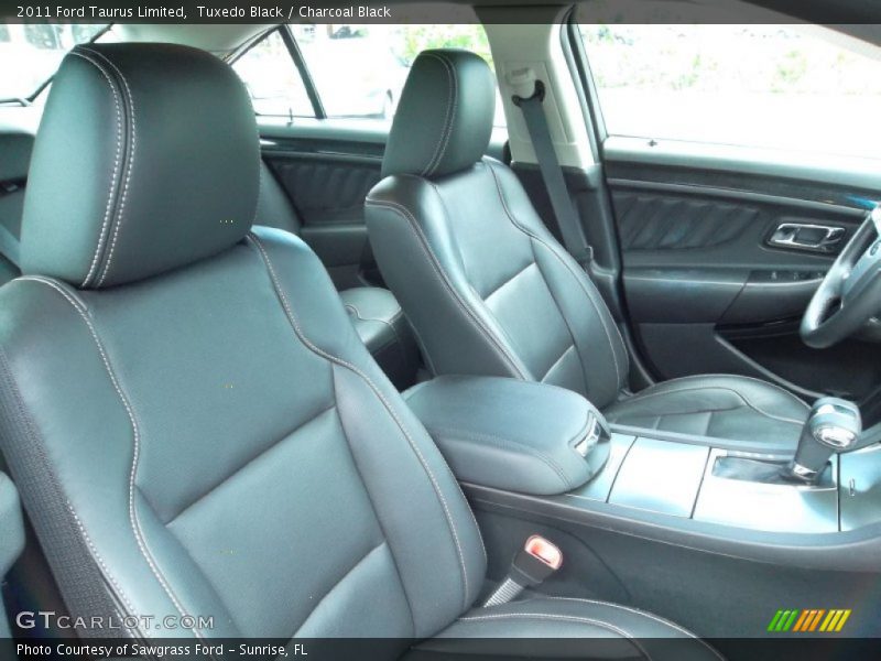 Tuxedo Black / Charcoal Black 2011 Ford Taurus Limited