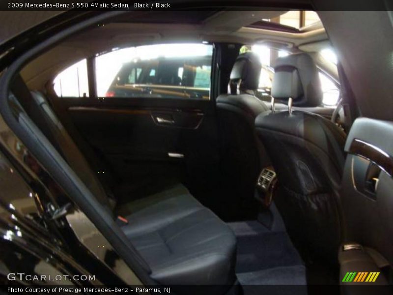 Black / Black 2009 Mercedes-Benz S 550 4Matic Sedan