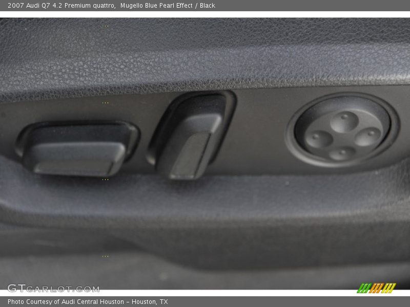 Mugello Blue Pearl Effect / Black 2007 Audi Q7 4.2 Premium quattro