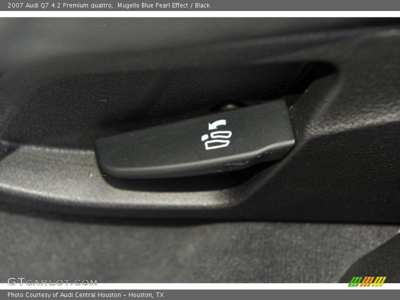 Mugello Blue Pearl Effect / Black 2007 Audi Q7 4.2 Premium quattro