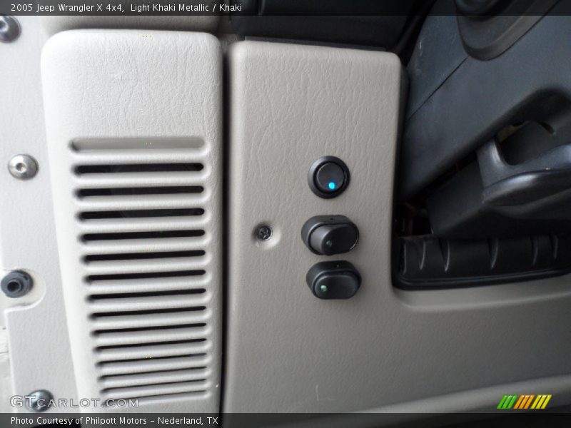 Light Khaki Metallic / Khaki 2005 Jeep Wrangler X 4x4