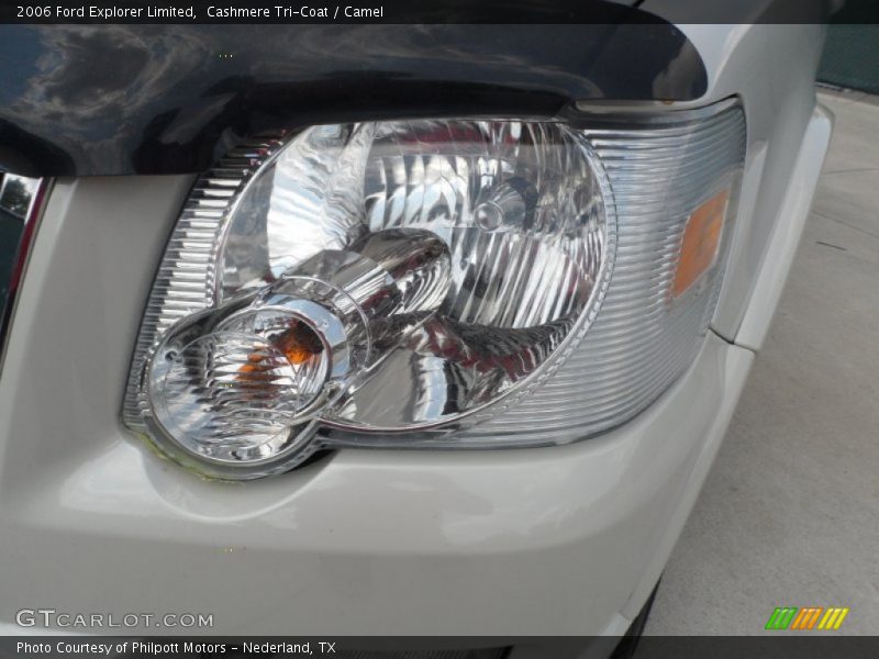 Cashmere Tri-Coat / Camel 2006 Ford Explorer Limited