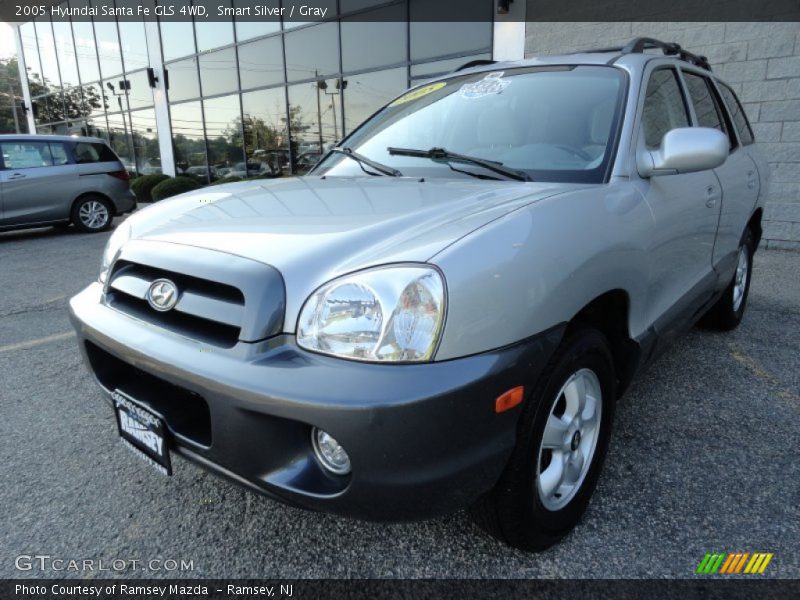 Smart Silver / Gray 2005 Hyundai Santa Fe GLS 4WD