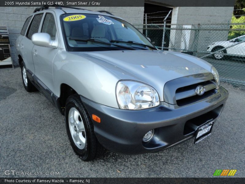 Smart Silver / Gray 2005 Hyundai Santa Fe GLS 4WD