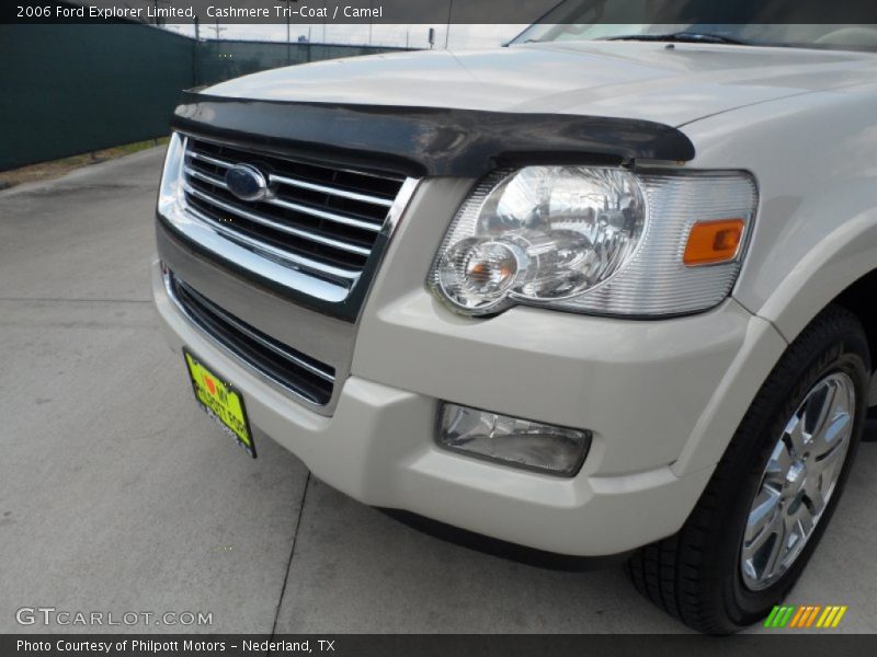 Cashmere Tri-Coat / Camel 2006 Ford Explorer Limited