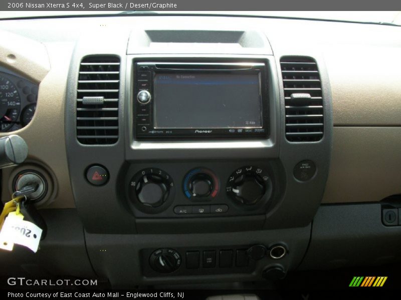 Super Black / Desert/Graphite 2006 Nissan Xterra S 4x4