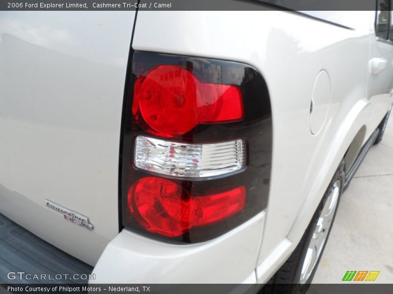 Cashmere Tri-Coat / Camel 2006 Ford Explorer Limited