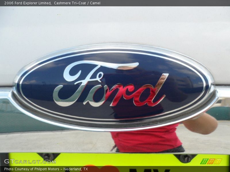 Cashmere Tri-Coat / Camel 2006 Ford Explorer Limited