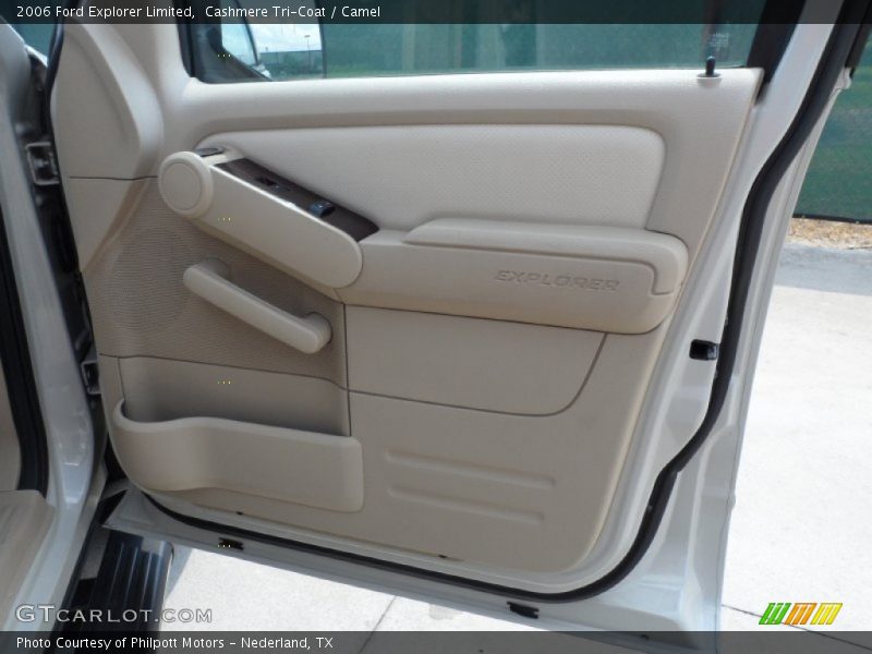Cashmere Tri-Coat / Camel 2006 Ford Explorer Limited