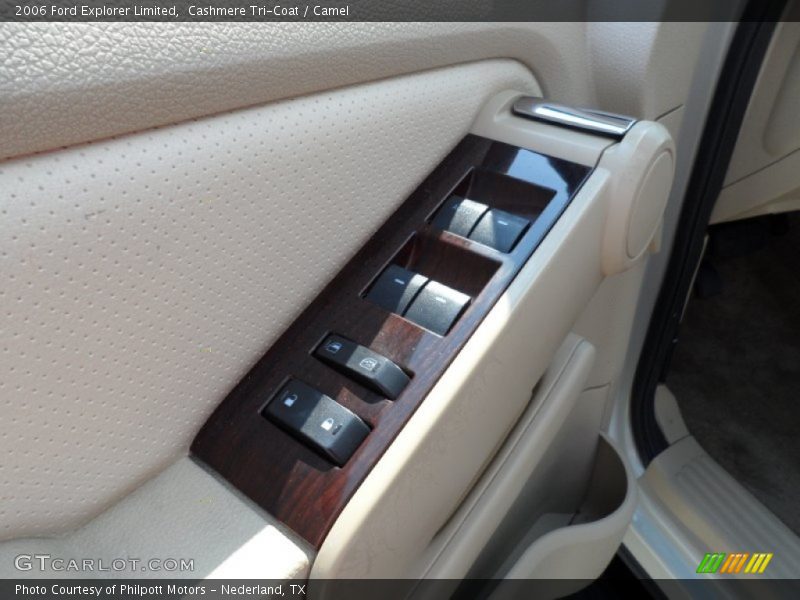 Cashmere Tri-Coat / Camel 2006 Ford Explorer Limited