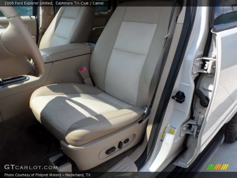 Cashmere Tri-Coat / Camel 2006 Ford Explorer Limited