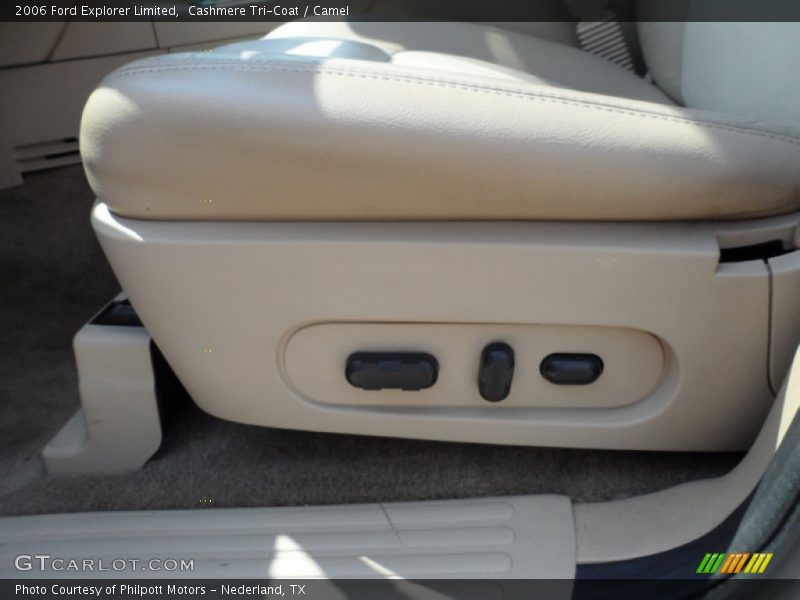 Cashmere Tri-Coat / Camel 2006 Ford Explorer Limited