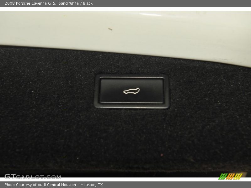 Sand White / Black 2008 Porsche Cayenne GTS