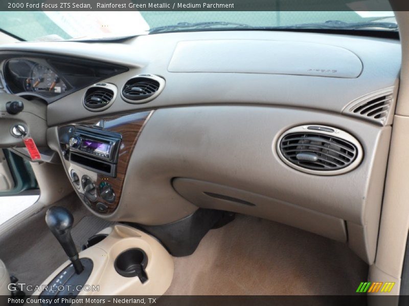 Dashboard of 2000 Focus ZTS Sedan