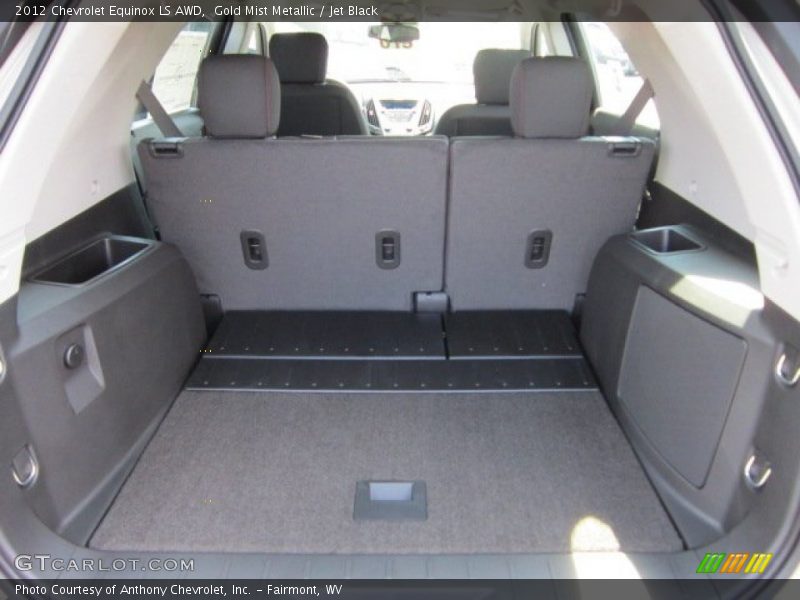  2012 Equinox LS AWD Trunk