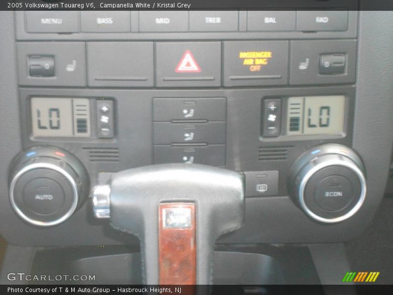 Campanella White / Kristal Grey 2005 Volkswagen Touareg V6