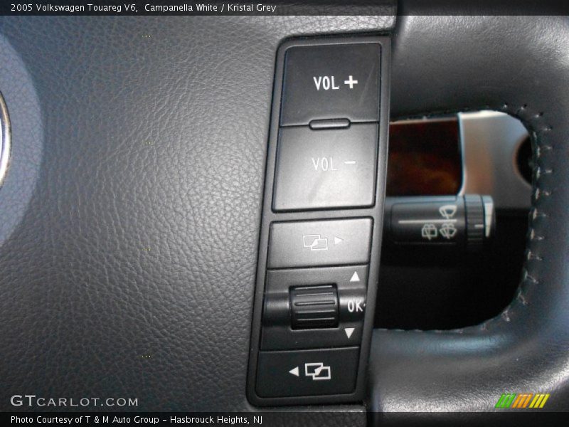 Campanella White / Kristal Grey 2005 Volkswagen Touareg V6