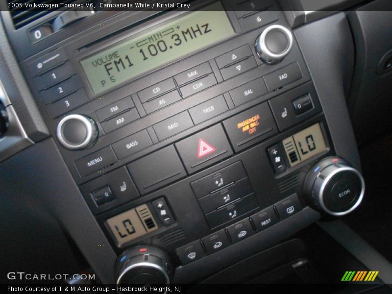 Campanella White / Kristal Grey 2005 Volkswagen Touareg V6