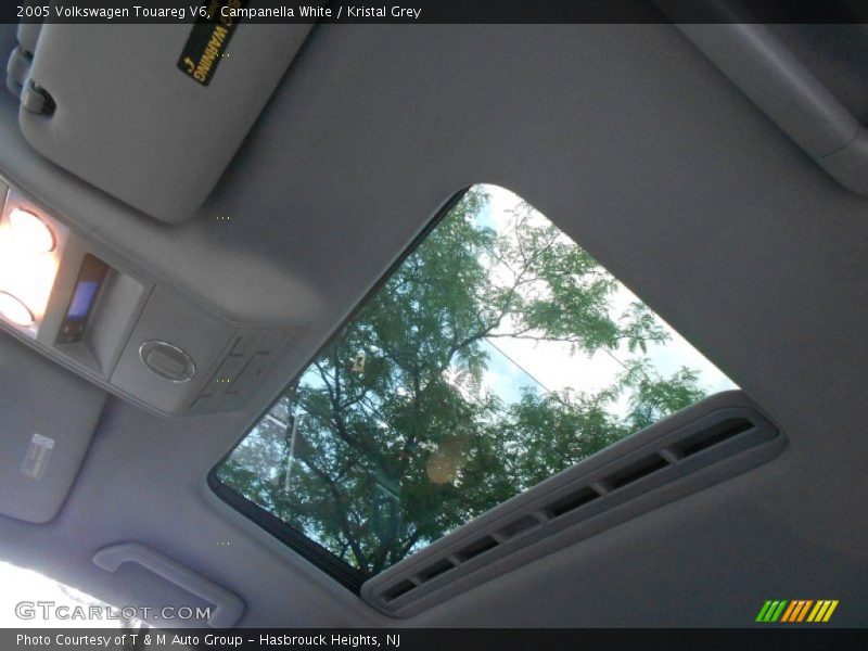 Campanella White / Kristal Grey 2005 Volkswagen Touareg V6