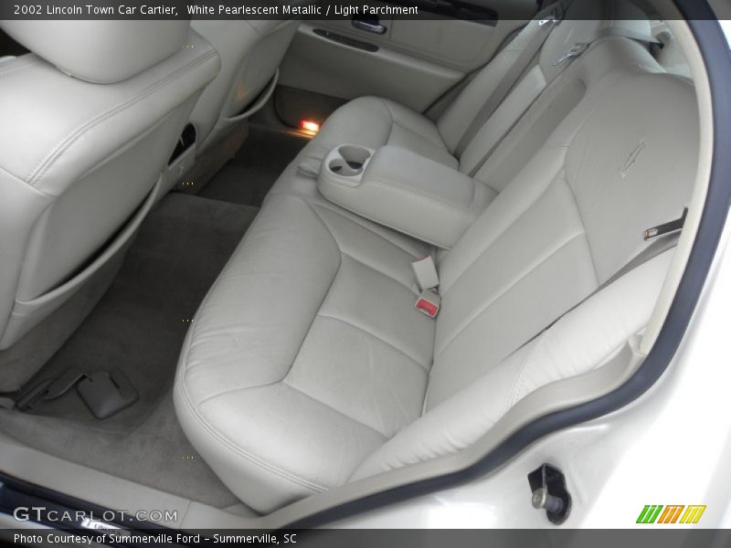  2002 Town Car Cartier Light Parchment Interior