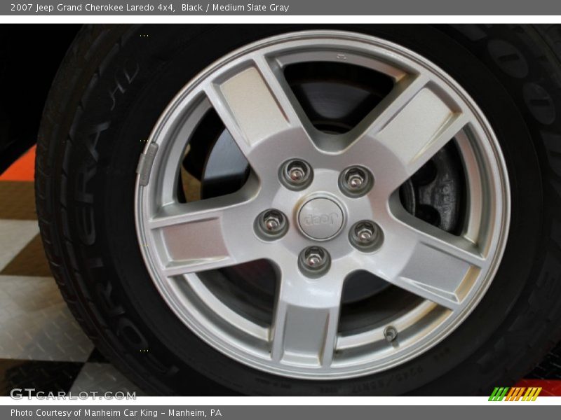 Black / Medium Slate Gray 2007 Jeep Grand Cherokee Laredo 4x4