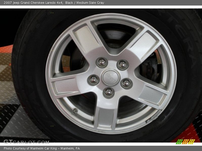 Black / Medium Slate Gray 2007 Jeep Grand Cherokee Laredo 4x4
