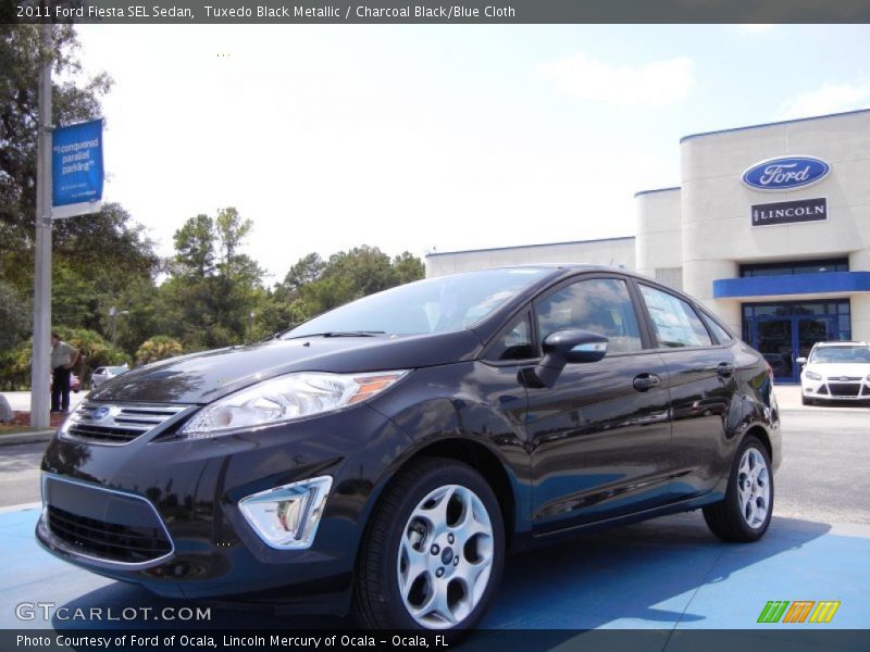 Tuxedo Black Metallic / Charcoal Black/Blue Cloth 2011 Ford Fiesta SEL Sedan