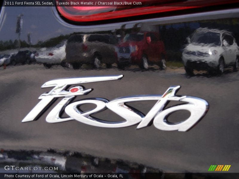  2011 Fiesta SEL Sedan Logo