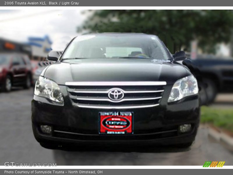 Black / Light Gray 2006 Toyota Avalon XLS