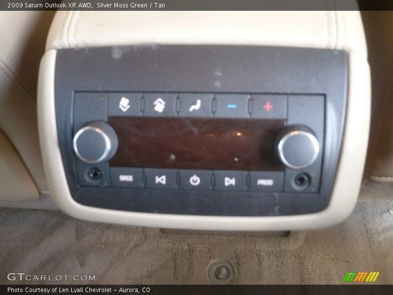 Silver Moss Green / Tan 2009 Saturn Outlook XR AWD
