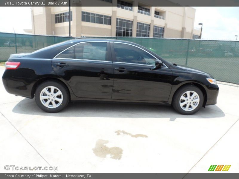 Black / Ash 2011 Toyota Camry LE