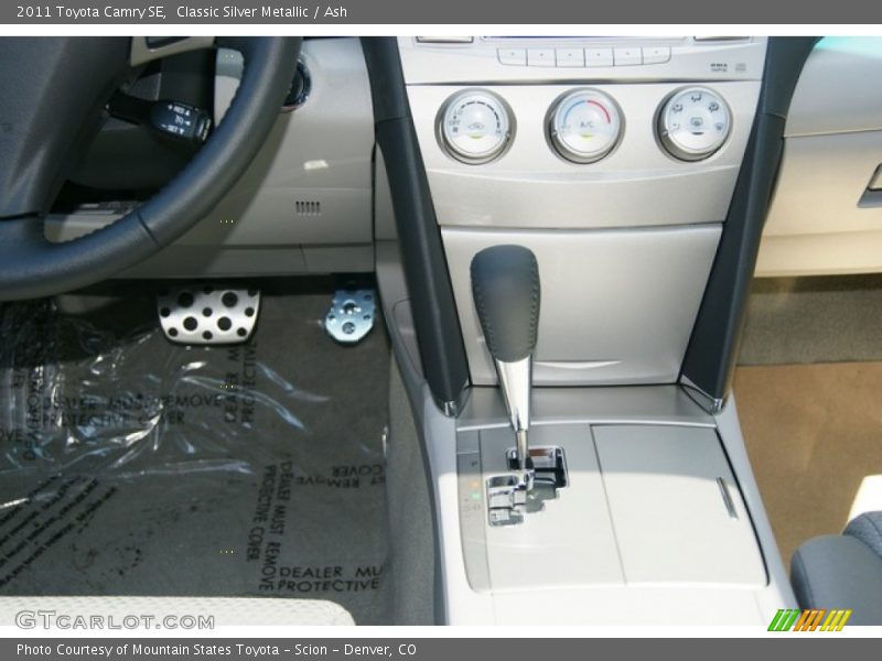 Classic Silver Metallic / Ash 2011 Toyota Camry SE
