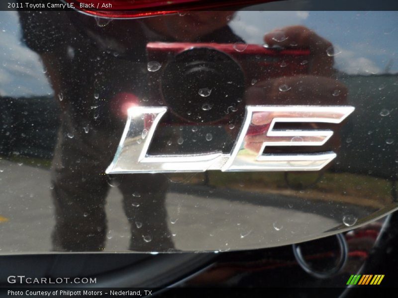 Black / Ash 2011 Toyota Camry LE