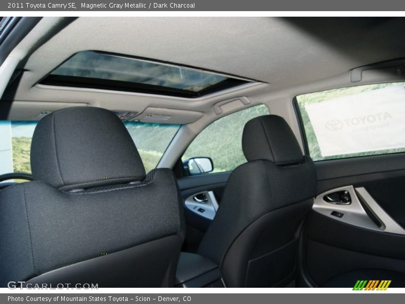 Magnetic Gray Metallic / Dark Charcoal 2011 Toyota Camry SE