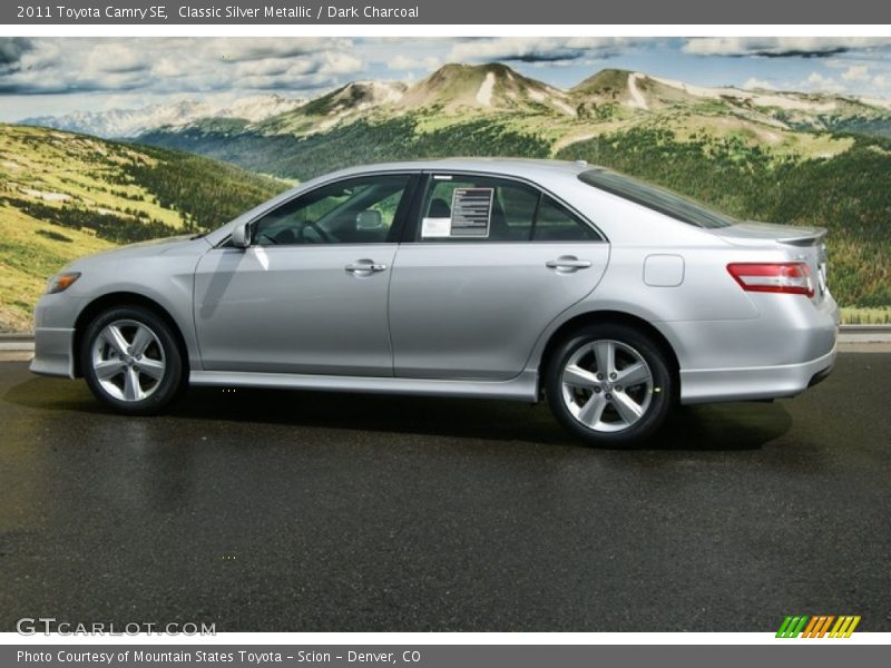 Classic Silver Metallic / Dark Charcoal 2011 Toyota Camry SE