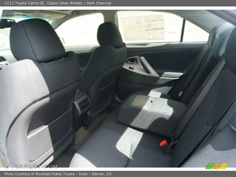 Classic Silver Metallic / Dark Charcoal 2011 Toyota Camry SE