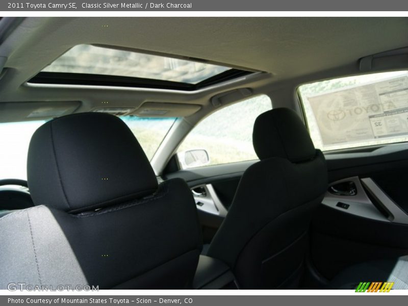Classic Silver Metallic / Dark Charcoal 2011 Toyota Camry SE
