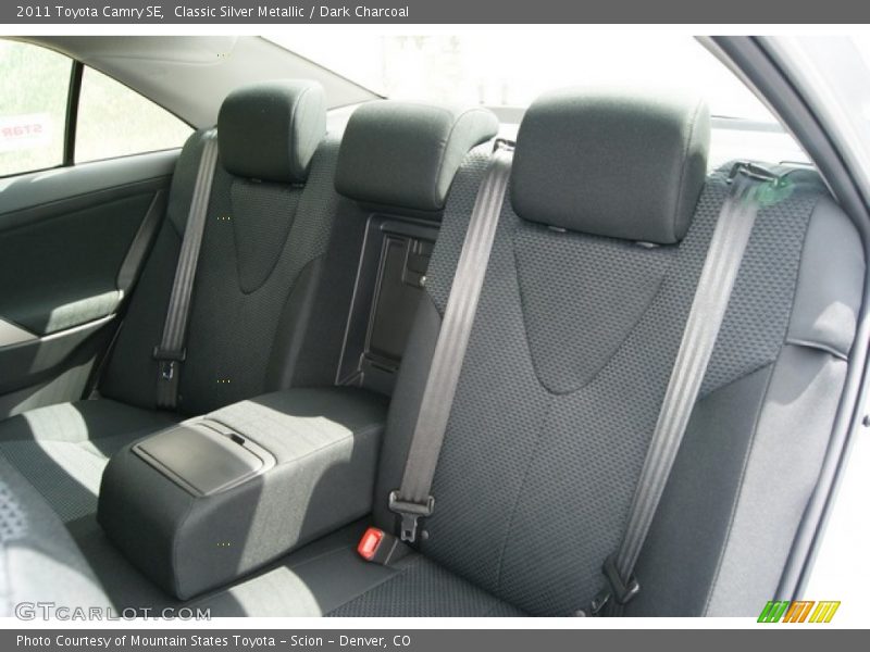 Classic Silver Metallic / Dark Charcoal 2011 Toyota Camry SE