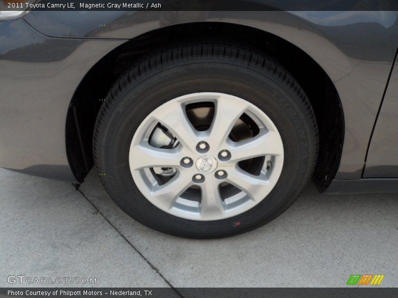 Magnetic Gray Metallic / Ash 2011 Toyota Camry LE