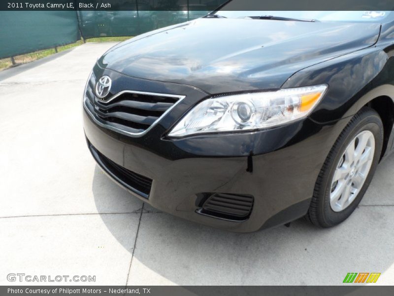 Black / Ash 2011 Toyota Camry LE
