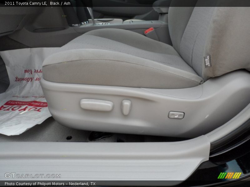 Black / Ash 2011 Toyota Camry LE