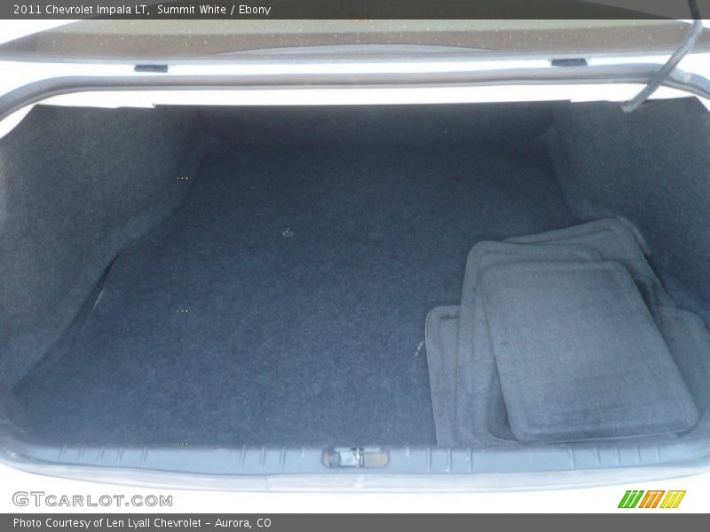 Summit White / Ebony 2011 Chevrolet Impala LT