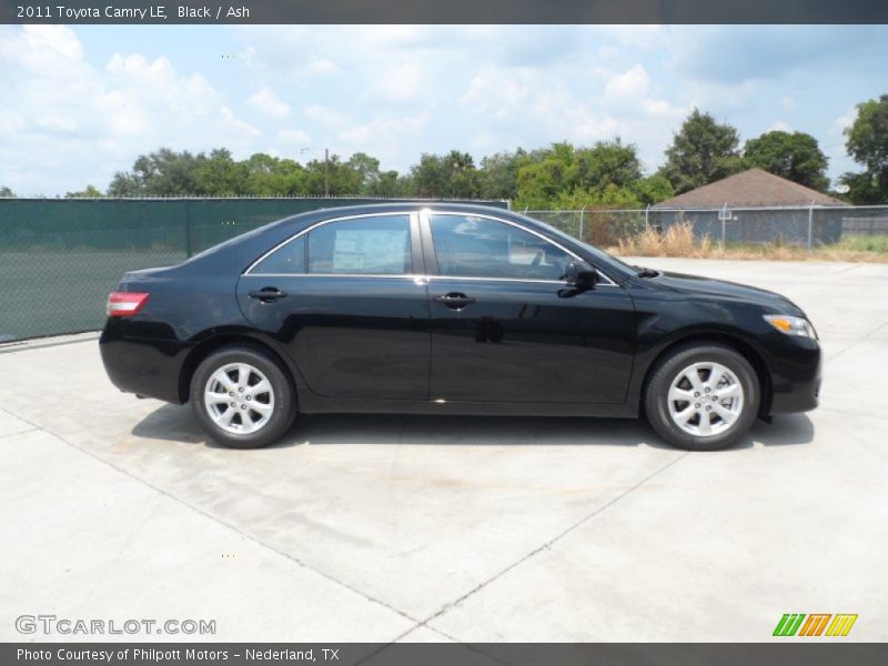 Black / Ash 2011 Toyota Camry LE