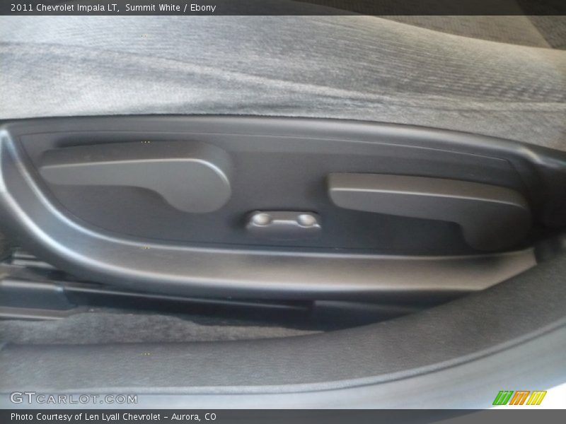 Summit White / Ebony 2011 Chevrolet Impala LT