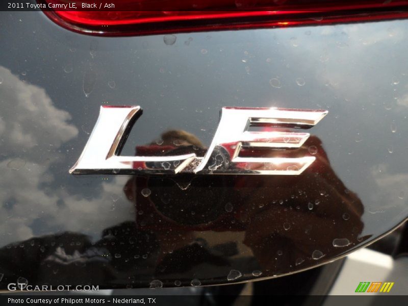 Black / Ash 2011 Toyota Camry LE