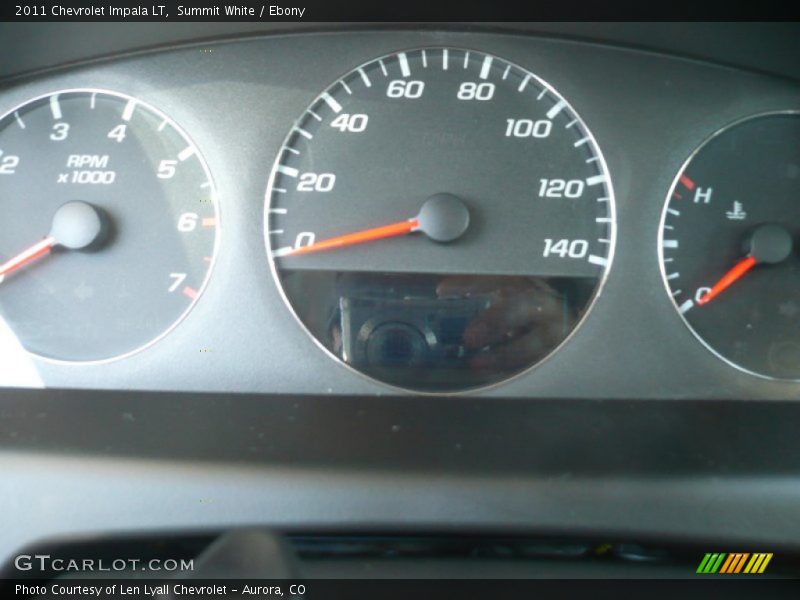 Summit White / Ebony 2011 Chevrolet Impala LT